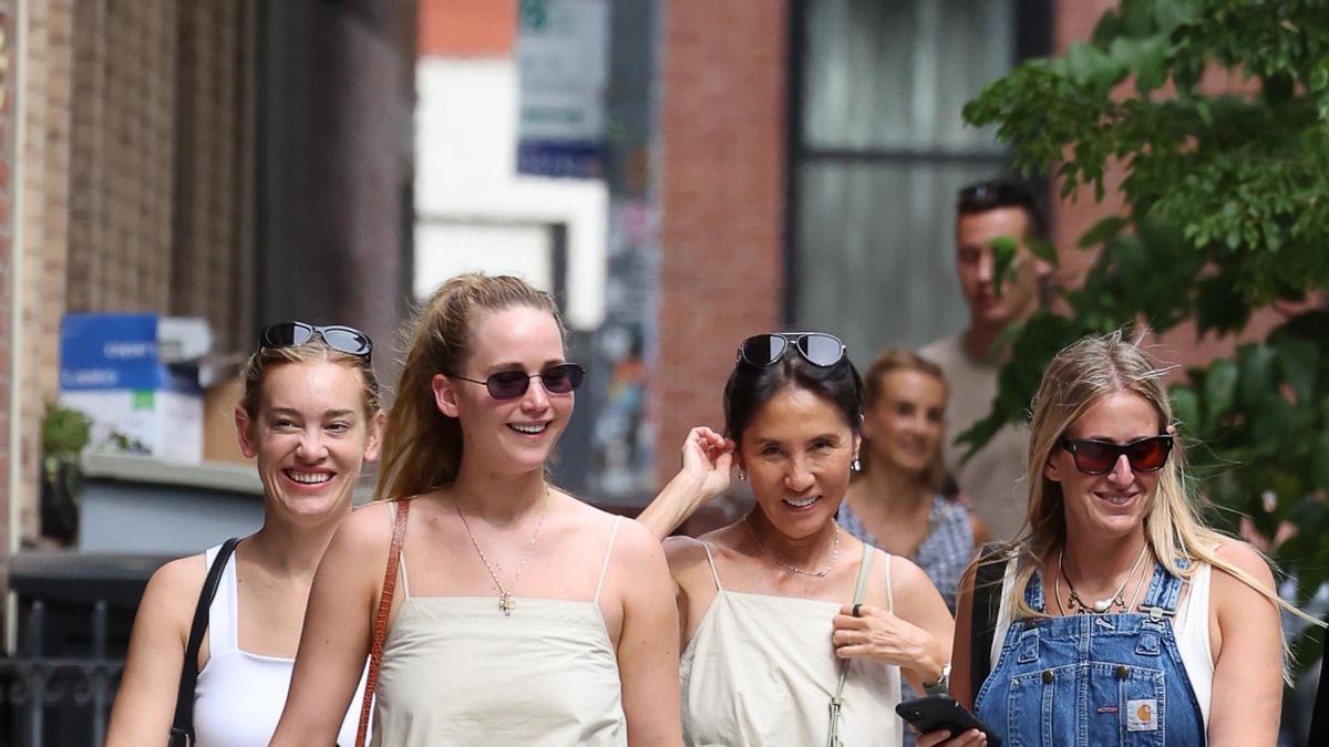 Jennifer Lawrence coincide con una ciudadana neoyorquina con el mismo vestido