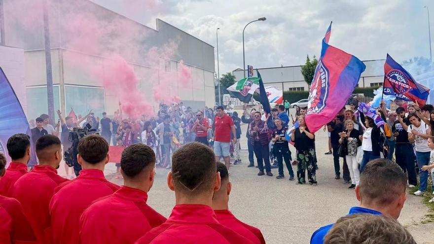 El Extremadura juega el partido que le guía a la inmortalidad