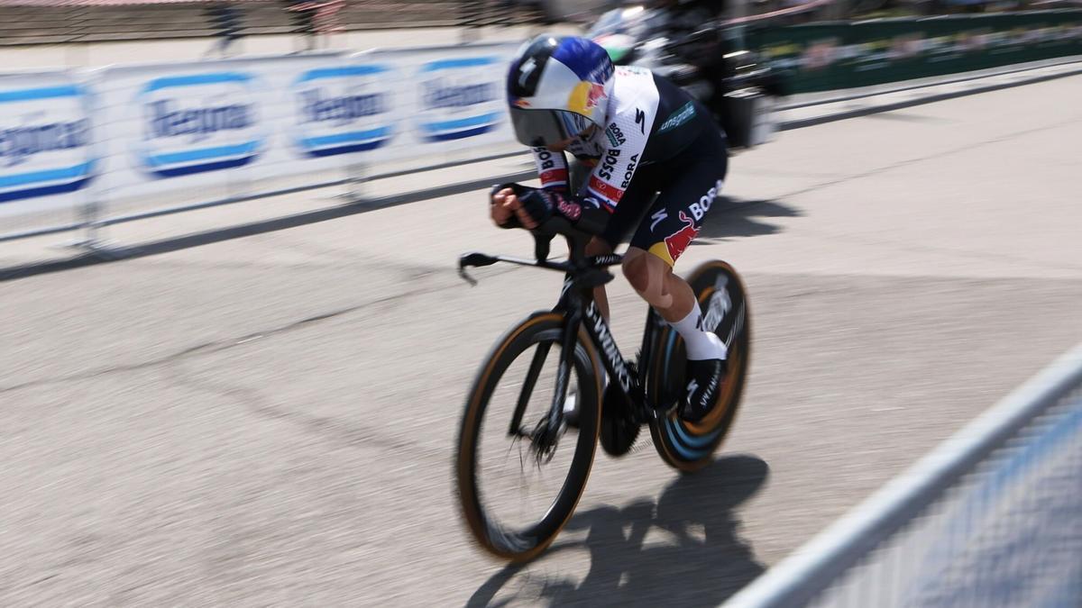 La etapa 10 del Giro de Italia, en directo: Lucca - Pisa.