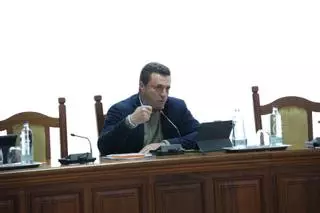 Unidos por Yaiza acusa al exconcejal Javier Camacho de suplantar la identidad de 75 afiliados del partido