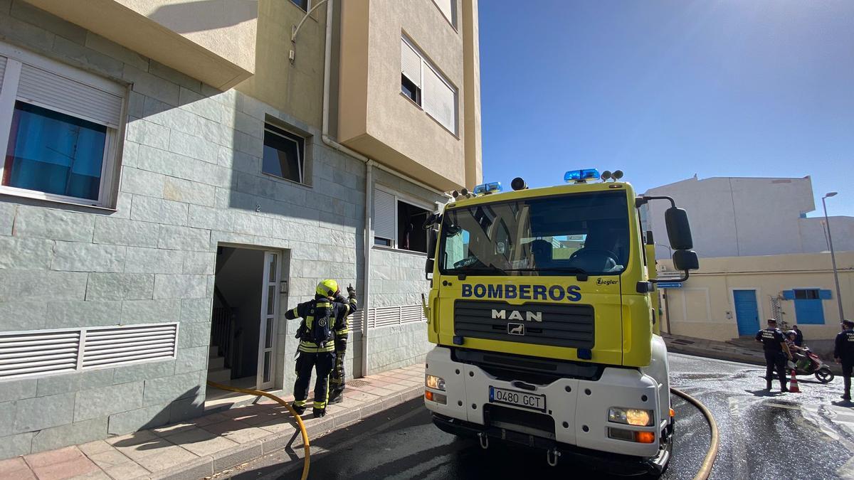 Fuego en una casa de El Doctoral.