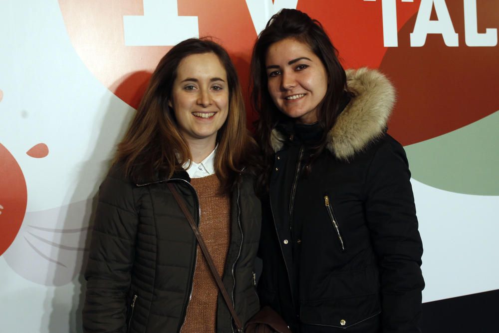 La finalista en Ciencia, Estefanía Torres, junto a su acompañante.