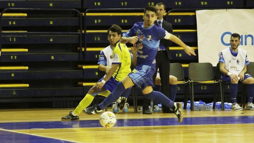 El Peñíscola FS golea al Gran Canaria y respira