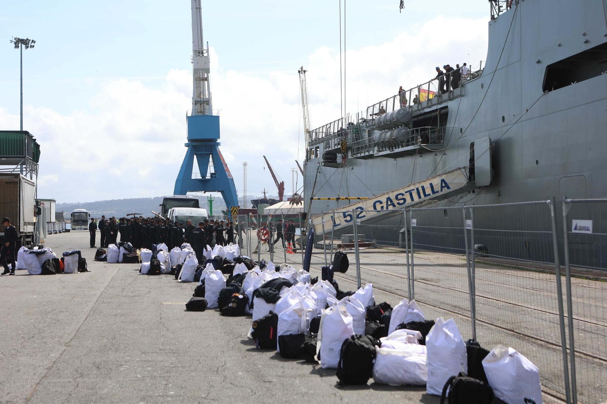 A bordo del buque 'Castilla' de la Armada Española