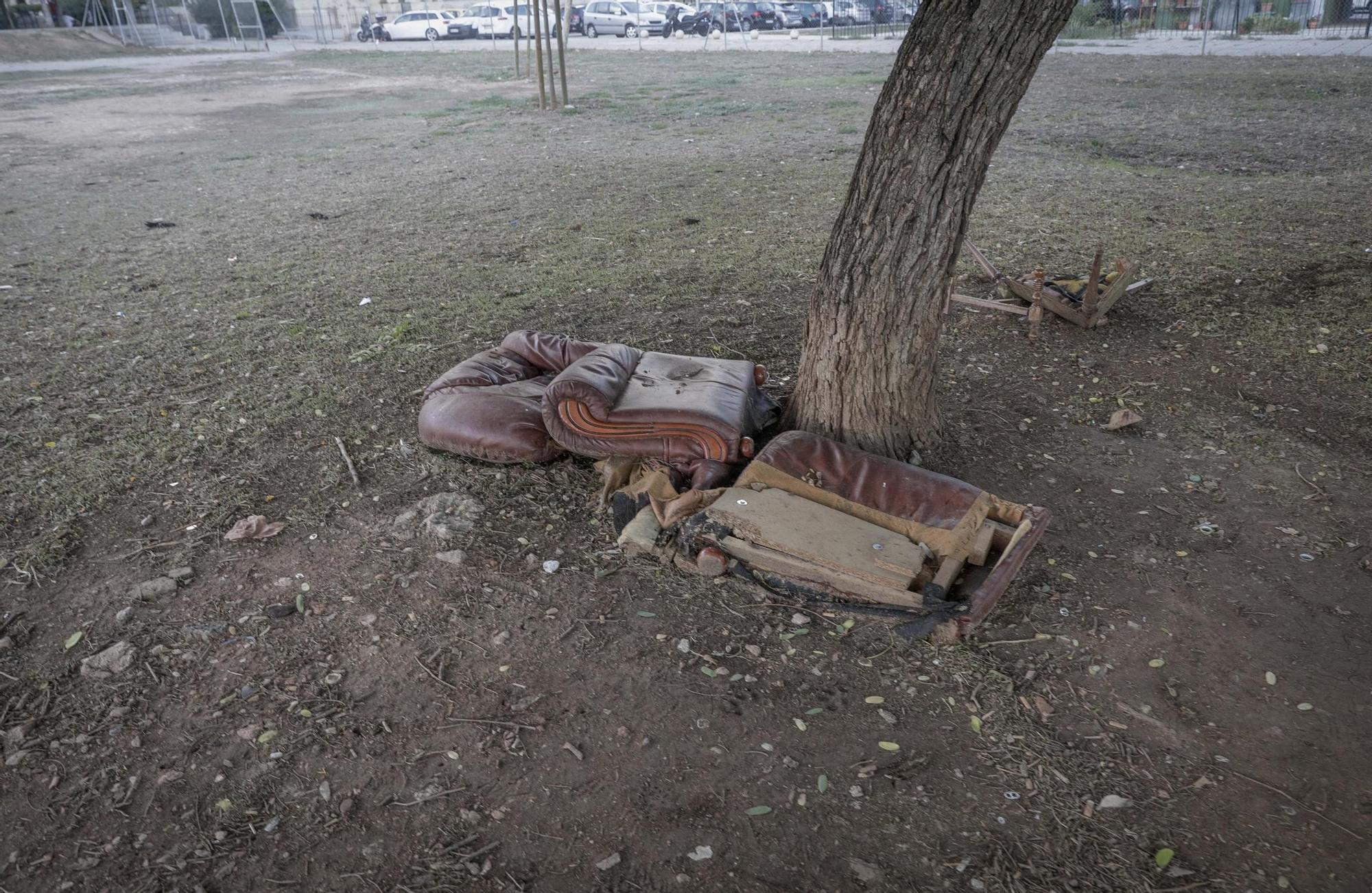 Vecinos del parque Wifi denuncian que continúan haciendo botellones