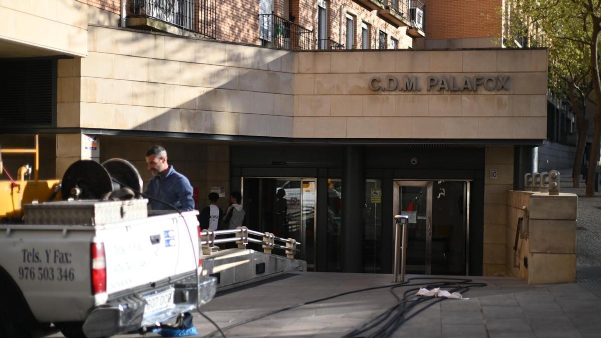 Entrada al CDM Palafox de Zaragoza.