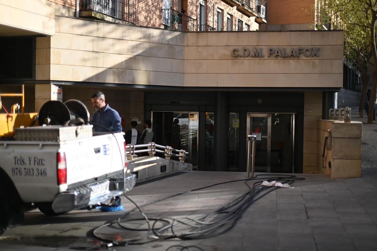 Entrada al CDM Palafox de Zaragoza.