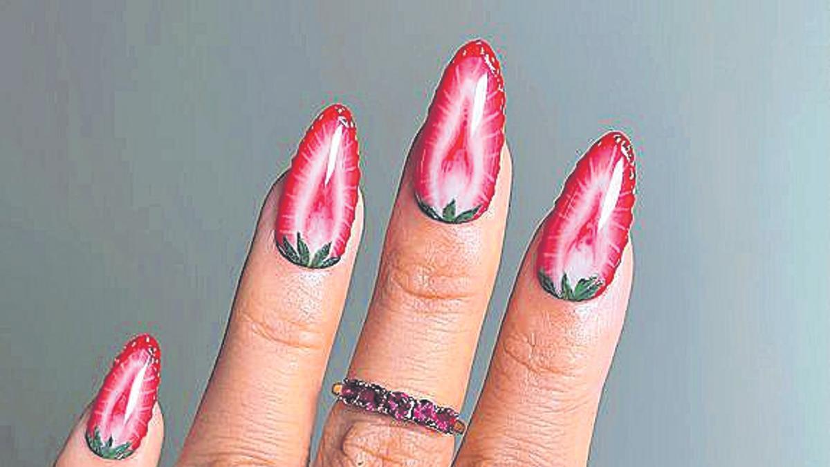 Uñas fresas.