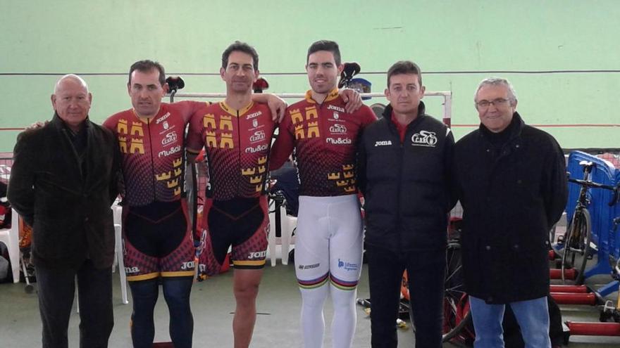 Ciclismo. Lluvia de éxitos en el velódromo para la Región