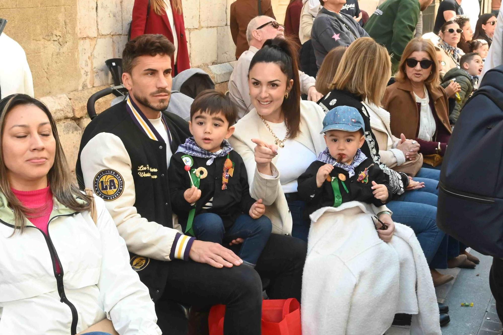 Galería de imágenes: El Pregó Infantil llena las calles de color e ilusión