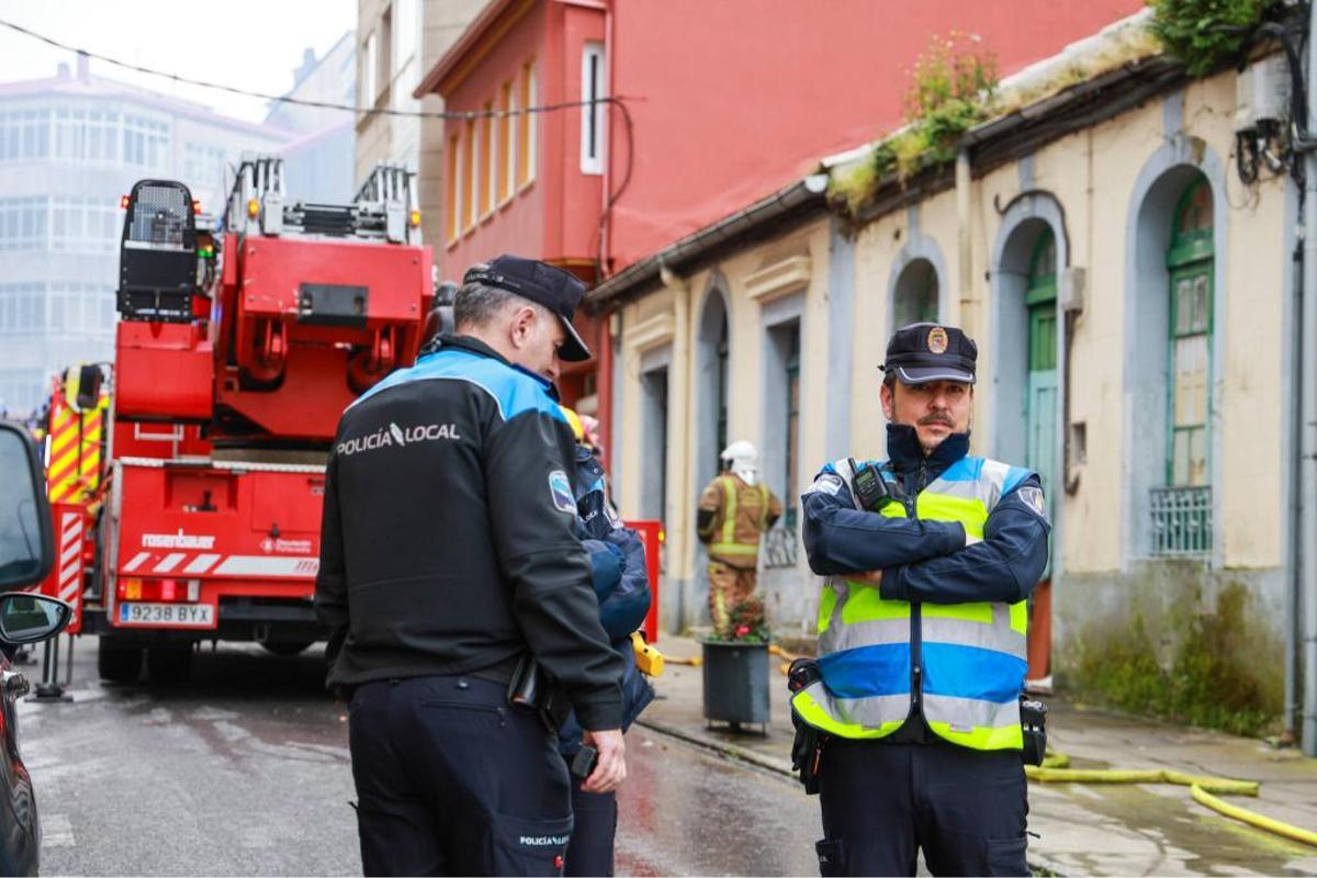 Se incendia la narcovivienda de Os Duráns, en Vilagarcía