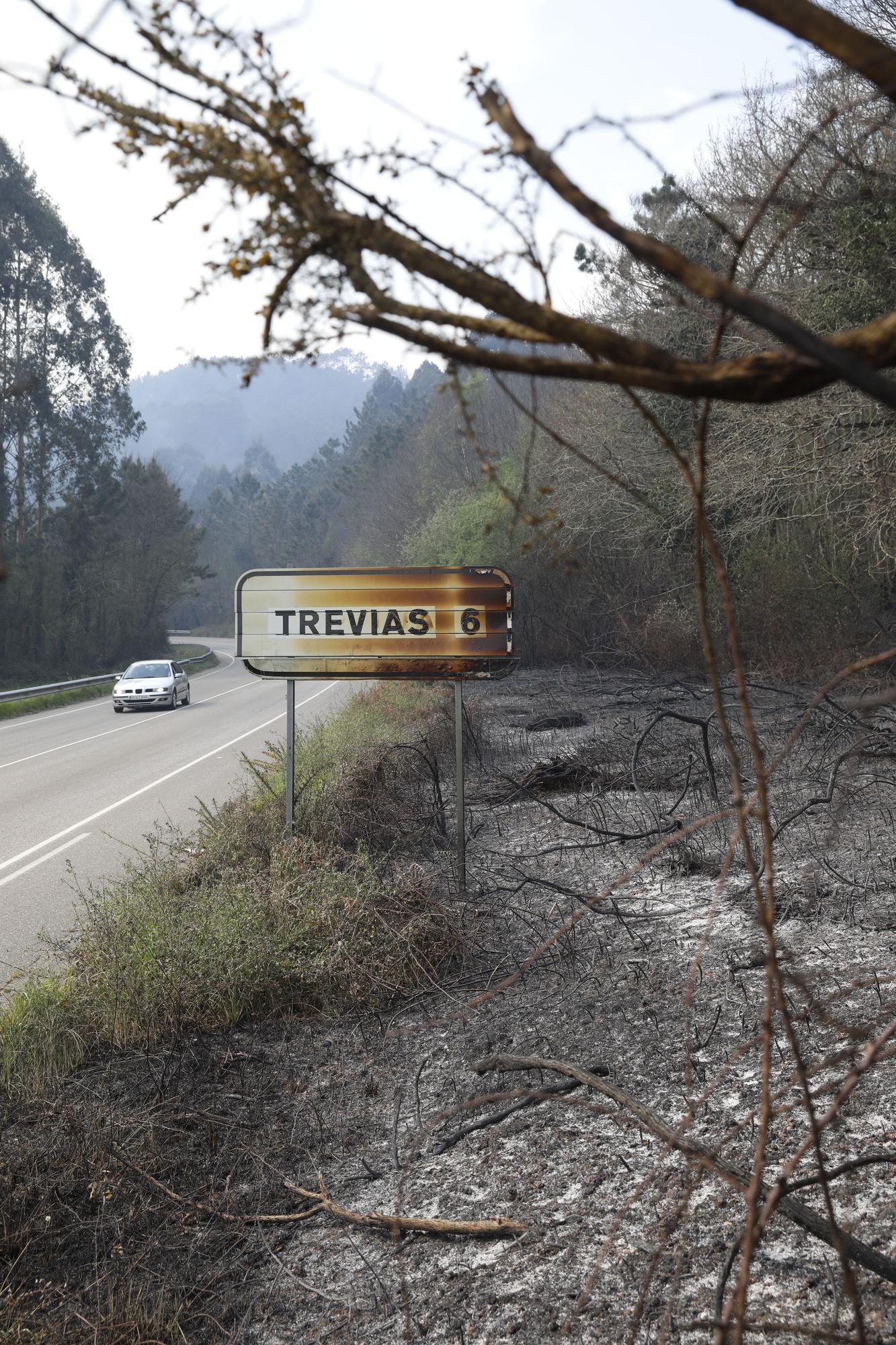 Incendio en la zona de San Pelayo de Tehona, en Valdés