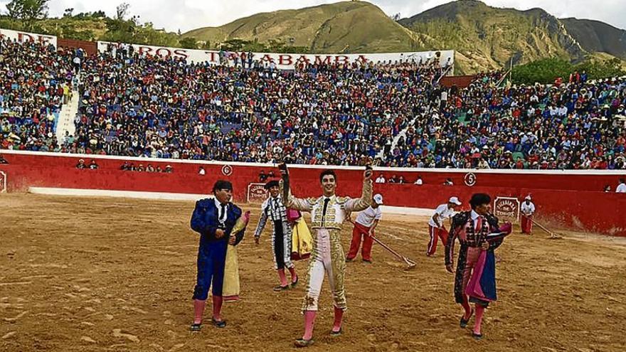 Jairo Miguel indulta a un toro en su segundo viaje a plazas peruanas