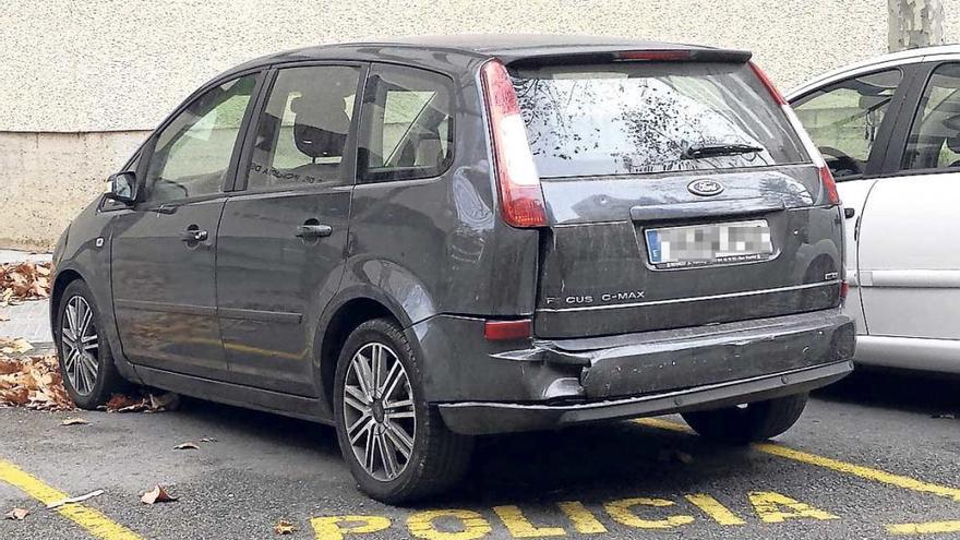 Coche de El Forry y El Charly intervenido por la Policía.