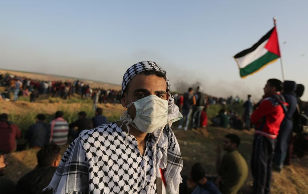 Siete palestinos murieron y unos 250 resultaron heridos por disparos de soldados israelíes durante las protestas de este viernes cerca de la frontera entre Gaza y el Estado hebreo.