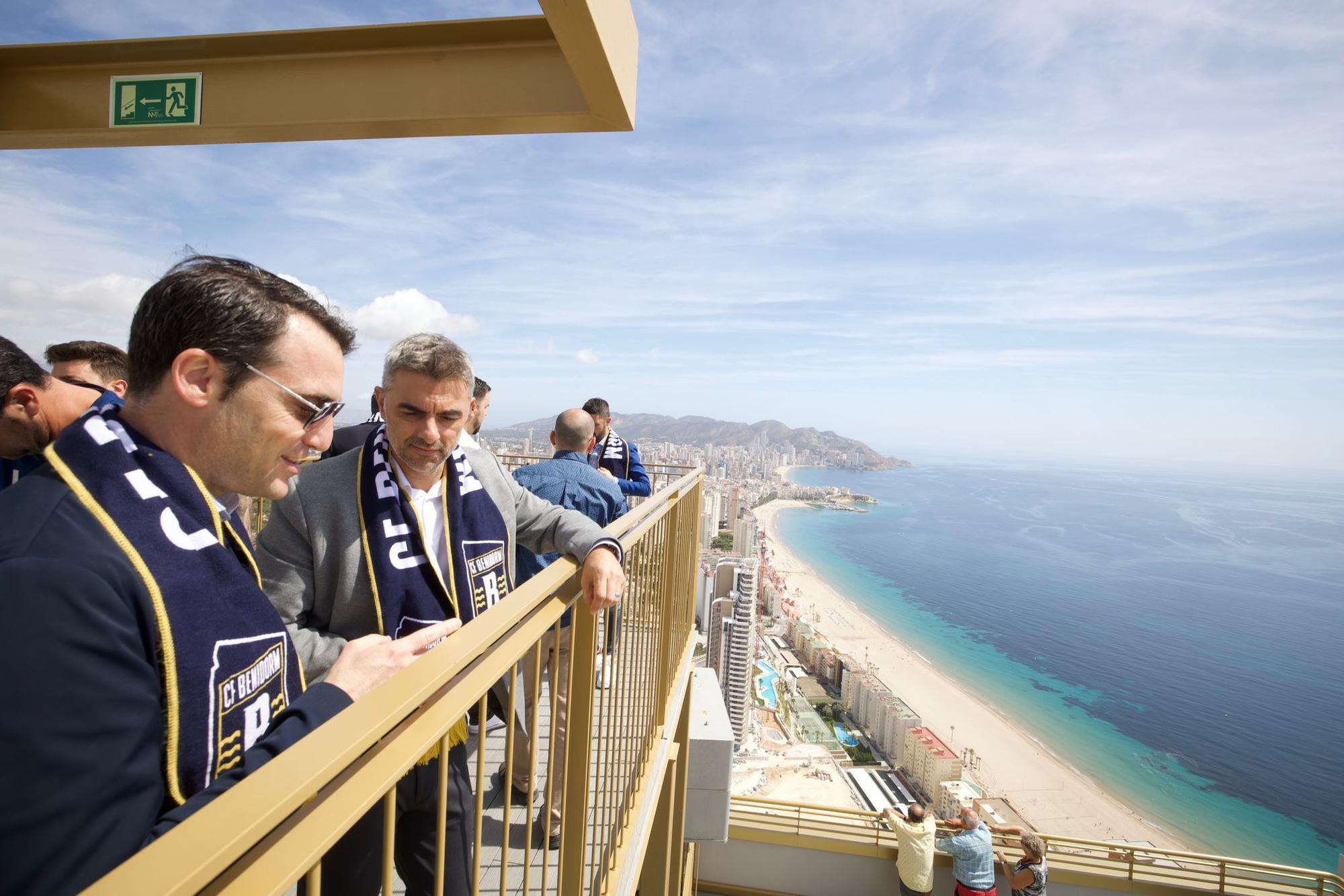 Así fue la presentación de David Villa para el 'nuevo' CF Benidorm