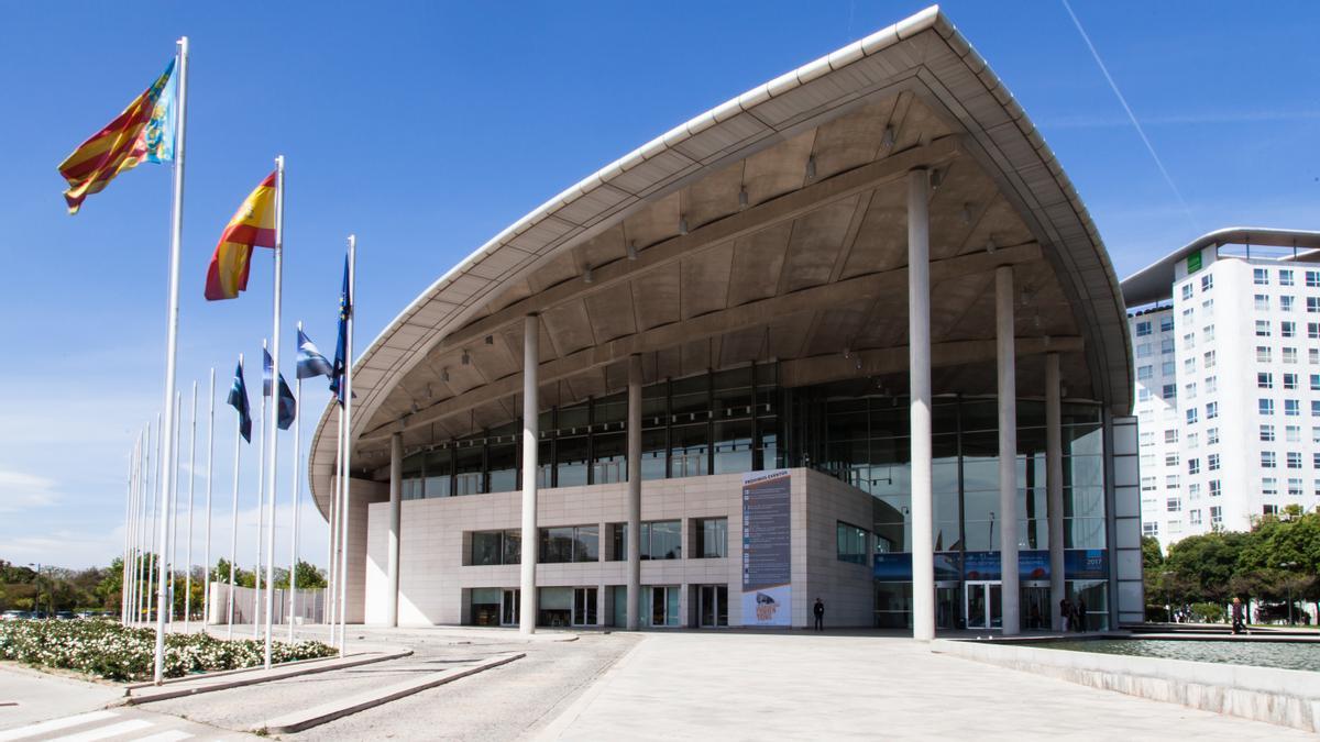 El III Congreso Nacional de Vivienda se celebra en el Palacio de Congresos de València.