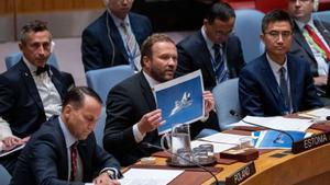 Occident s’enfronta a una Rússia burleta que nega violar el cel de l’OTAN