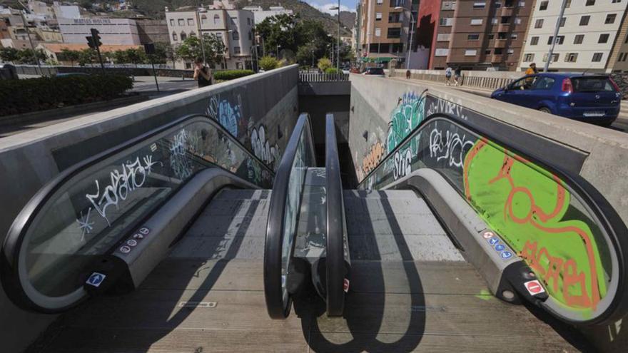 Santa Cruz estudia instalar escaleras mecánicas en los barrios en laderas