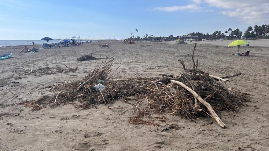 El PSPV denuncia la dejadez de Carrasco ante &quot;el estado lamentable&quot; de las playas de Castelló una semana después de las lluvias