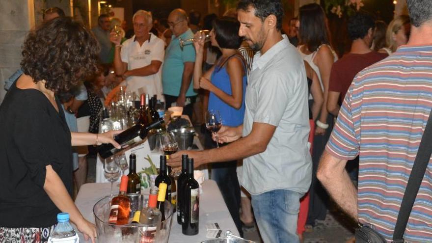 Exitoso &#039;Tast de vins mallorquins&#039; organizado por Licors Moyà en Artà