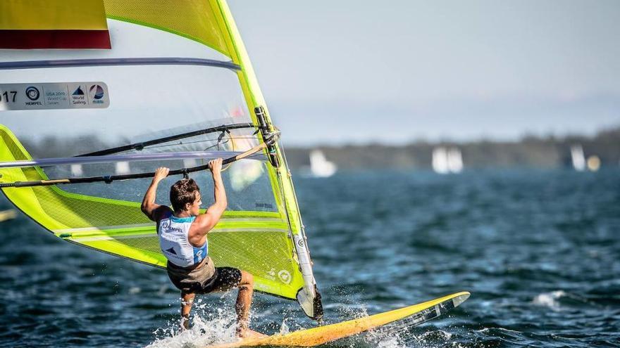 Tomás Vieito, en el segundo día de competición en Miami. // @SailingEnergy