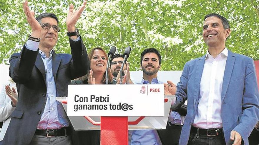 Díaz, Sánchez y López se miden en un debate de un PSOE herido