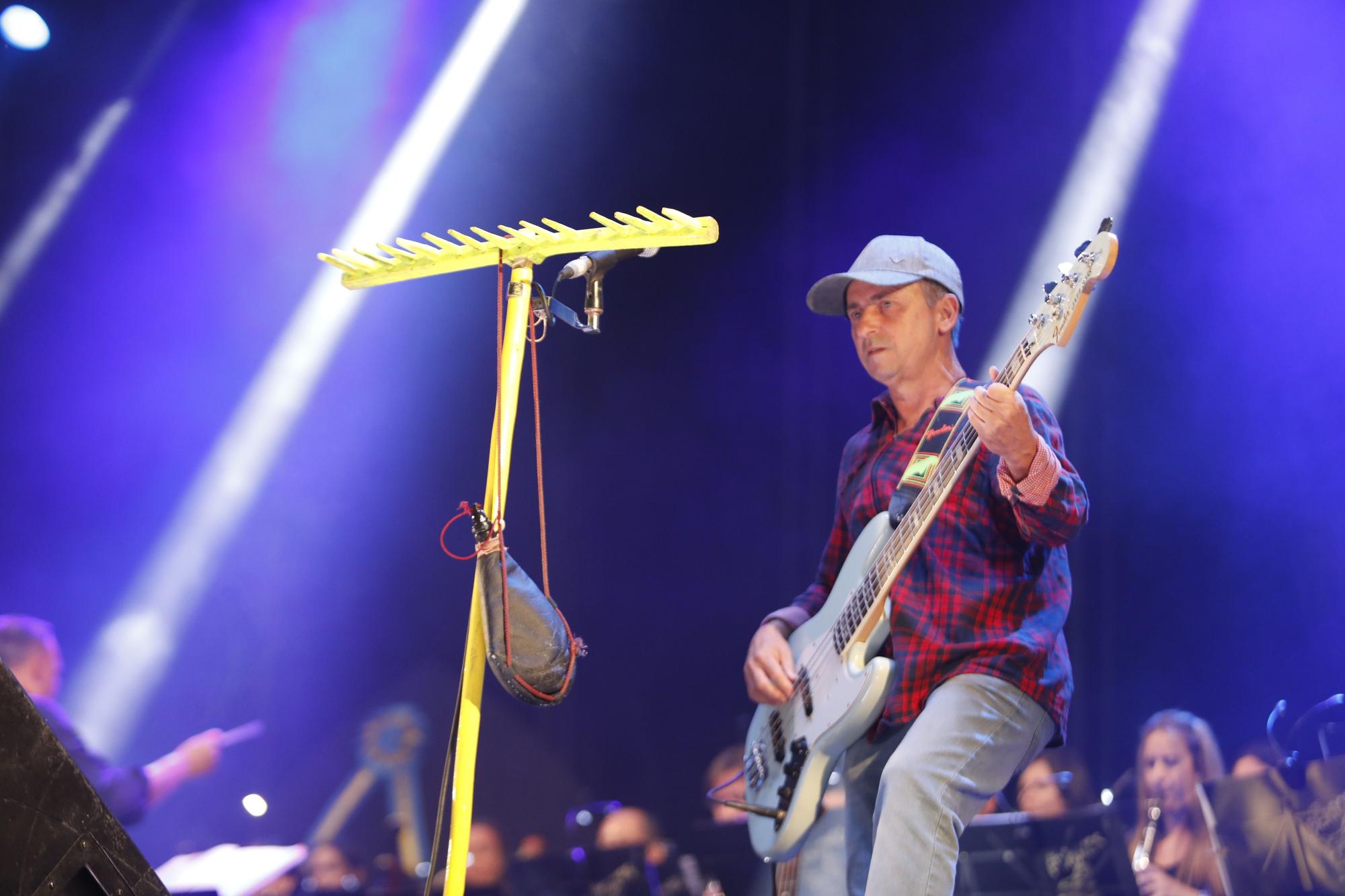 En imágenes: Concierto de "Los Berrones" en la playa de Poniente