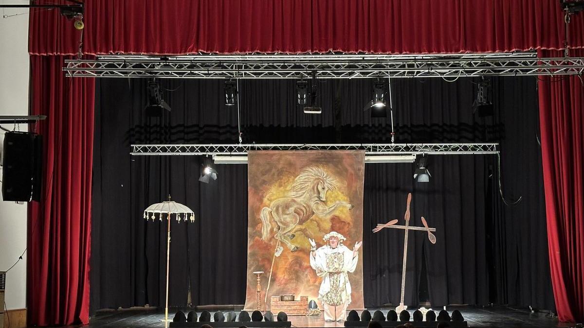 Representación teatral en la Casa de a Cultura de Coria.