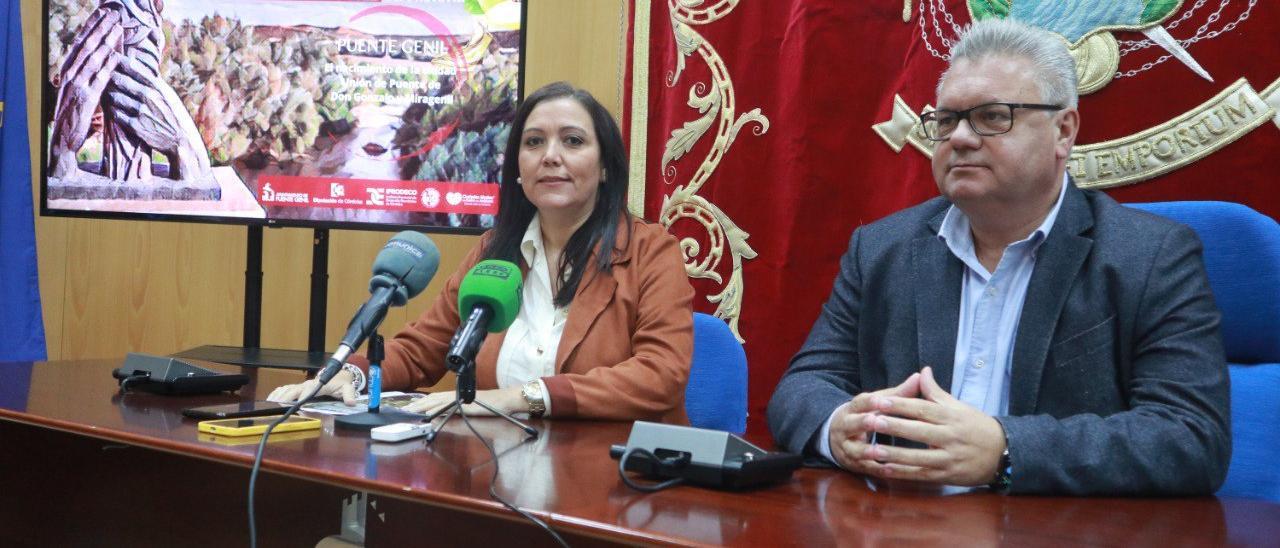 Ana Carrillo y Esteban Morales, durante la rueda de prensa.