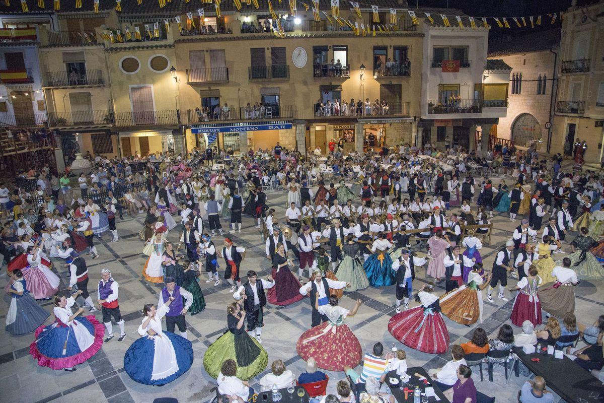el Ball Pla está declarado Fiesta de Interés Turístico Provincial.