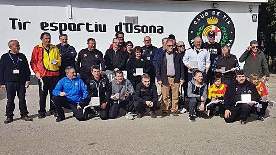 Participants en la tirada del Club Tir Esportiu d&#039;Osona