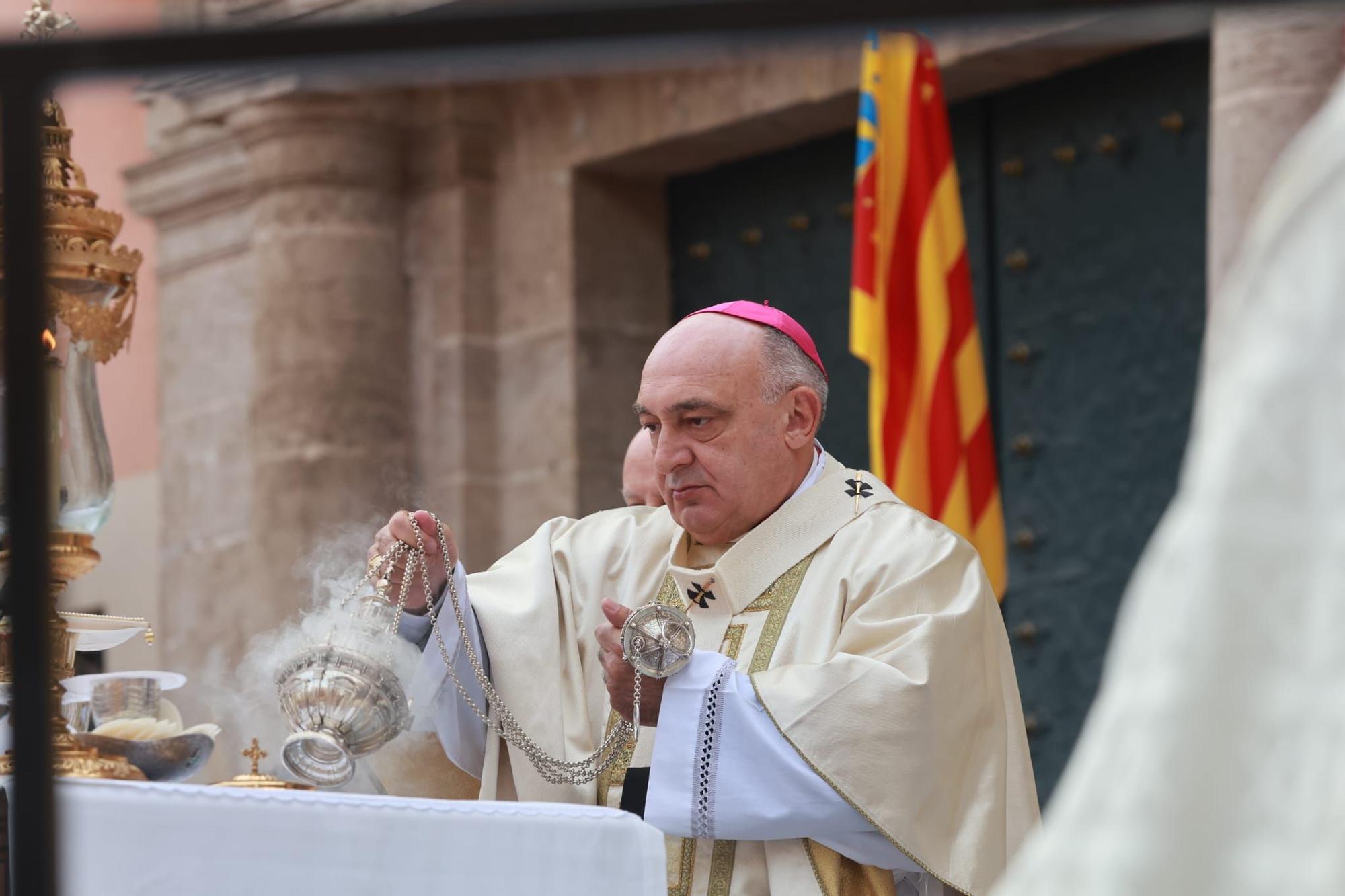 Todas las fotos de la Missa d'Infants en la plaza de la Virgen