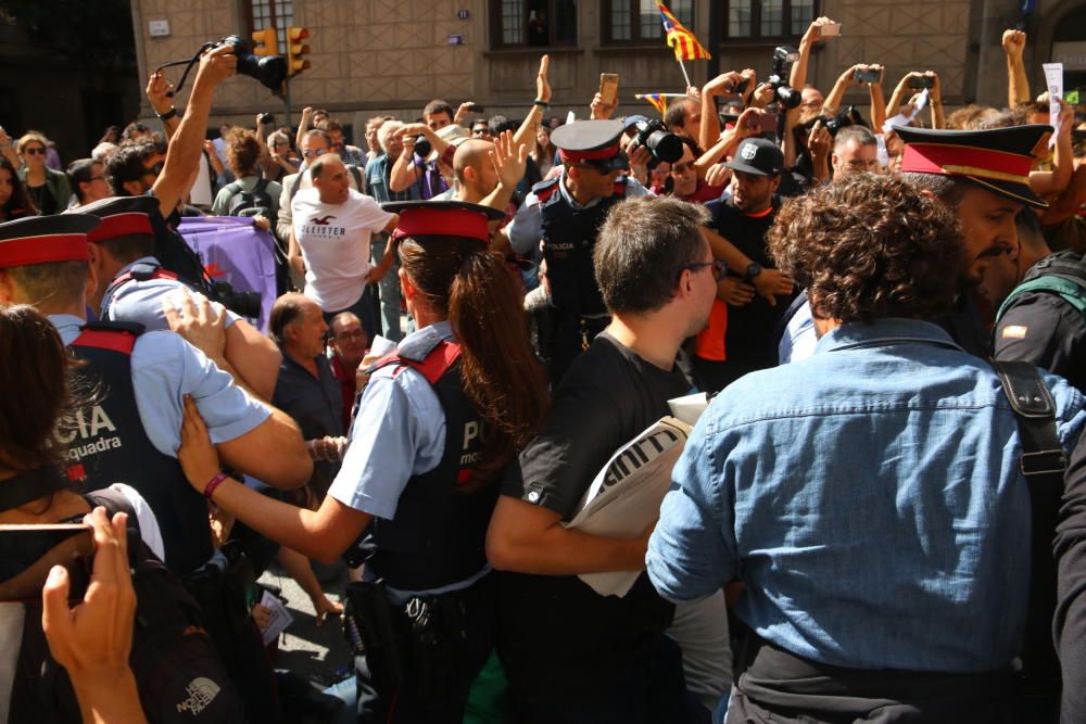 La reacció popular a l'atac de la Guàrdia Civil