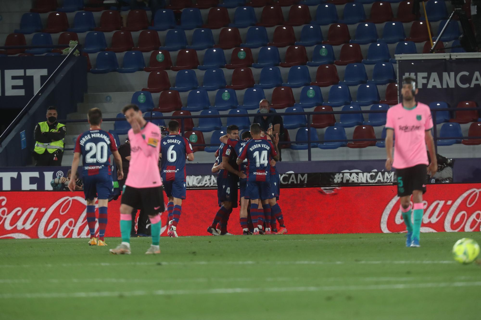 Las imágenes del empate entre el Levante y Barcelona en el Ciutat de València