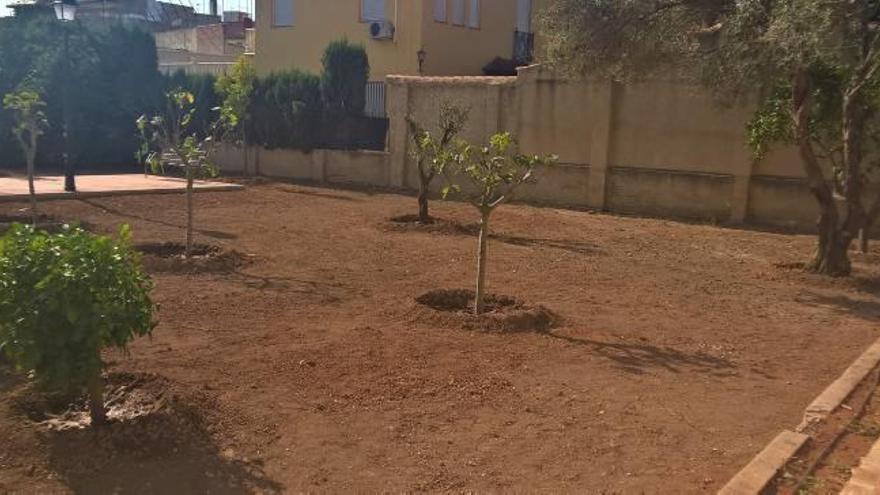 Un parque de Benimàmet recupera los árboles frutales