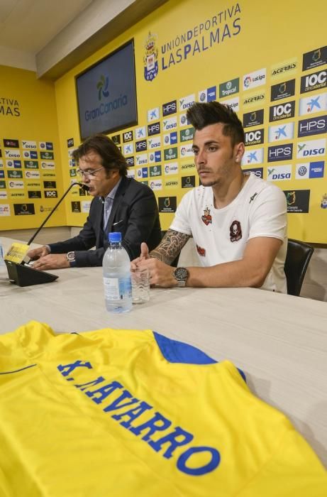 LAS PALMAS DE GRAN CANARIA A 19/06/2017. Presentación de Ximo Navarro jugador defensa, nuevo fichaje de la UD Las Palmas  para la temporada 2017/18 FOTO: J.PÉREZ CURBELO