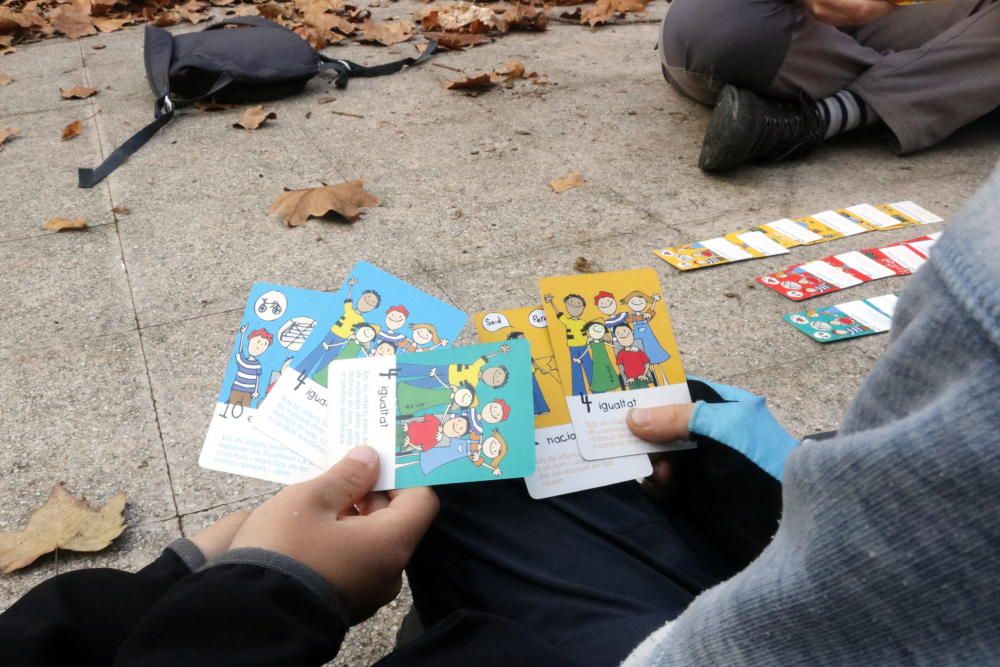 Protesta en contra de l''ús de la mascareta a l''escola La Vall d''Osor