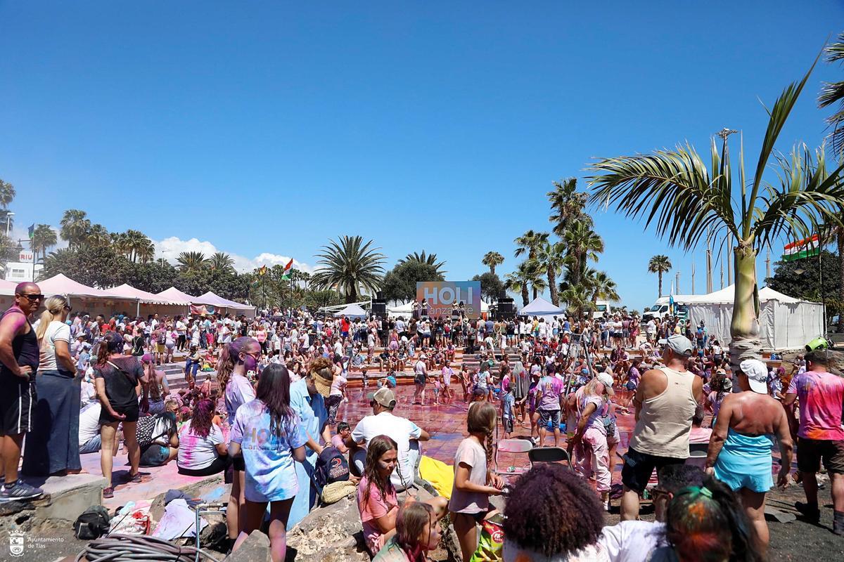 Festival Holi Lanzarote 2025 en Puerto del Carmen.