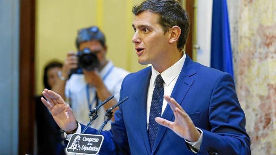 Albert Rivera va afirmar que si el PP s&#039;avé a negociar les sis condicions &quot;tot està obert&quot;