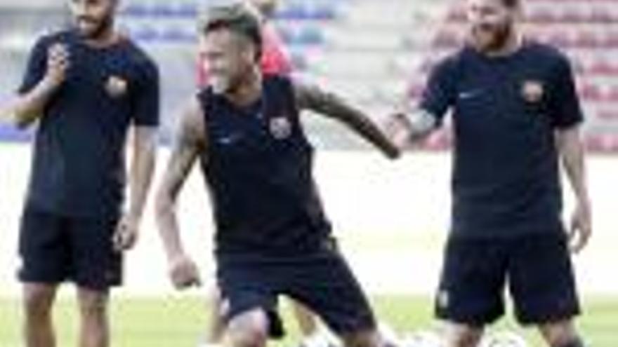 Neymar, Messi i Douglas en l&#039;entrenament d&#039;ahir.