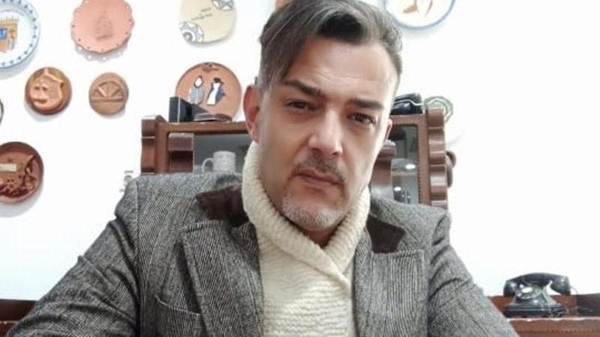 Javier Macario Falcón, de Telde, es uno de los expertos en vestimenta y bailes tradicionales.