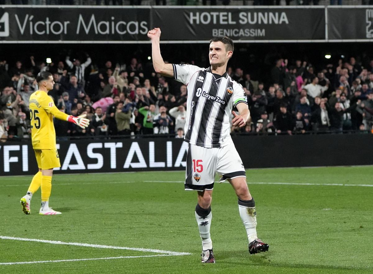 Gere celebra el primer gol contra el Andorra.