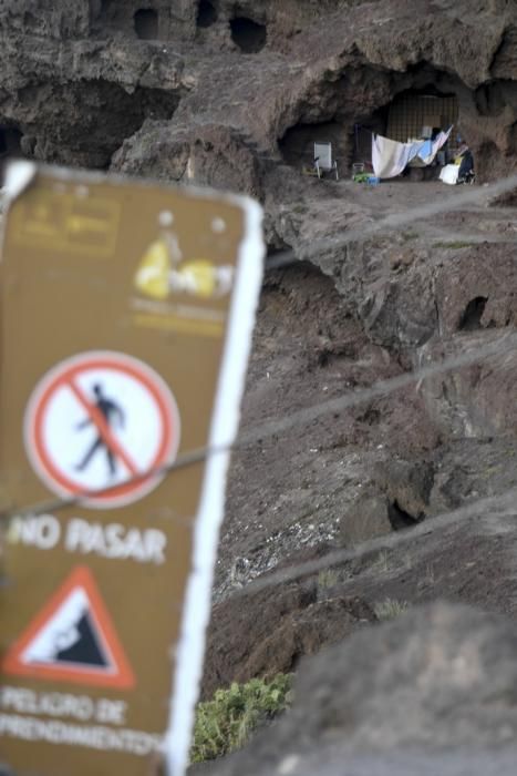 LAS PALMAS DE GRAN CANARIA 16-01-2019 LAS PALMAS DE GRAN CANARIA. Reportaje sobre el abandono de la cueva de Los Canarios. Reportaje sobre el abandono de la cueva de Los Canarios.  FOTOS: JUAN CASTRO