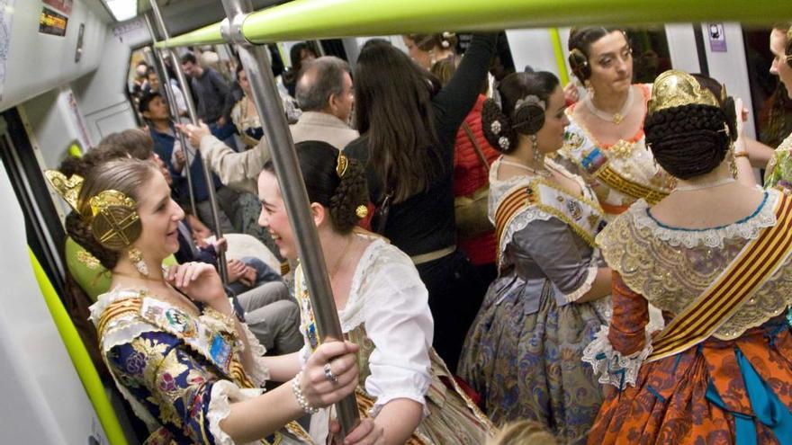 &#039;Bonofallas&#039; de metro y bus ilimitado por 7 euros