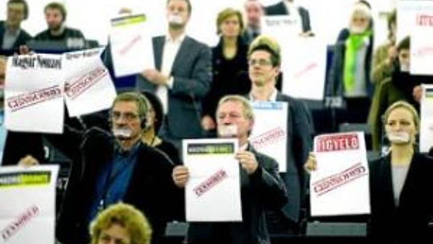 La Eurocámara vota contra la ley de prensa de Hungría