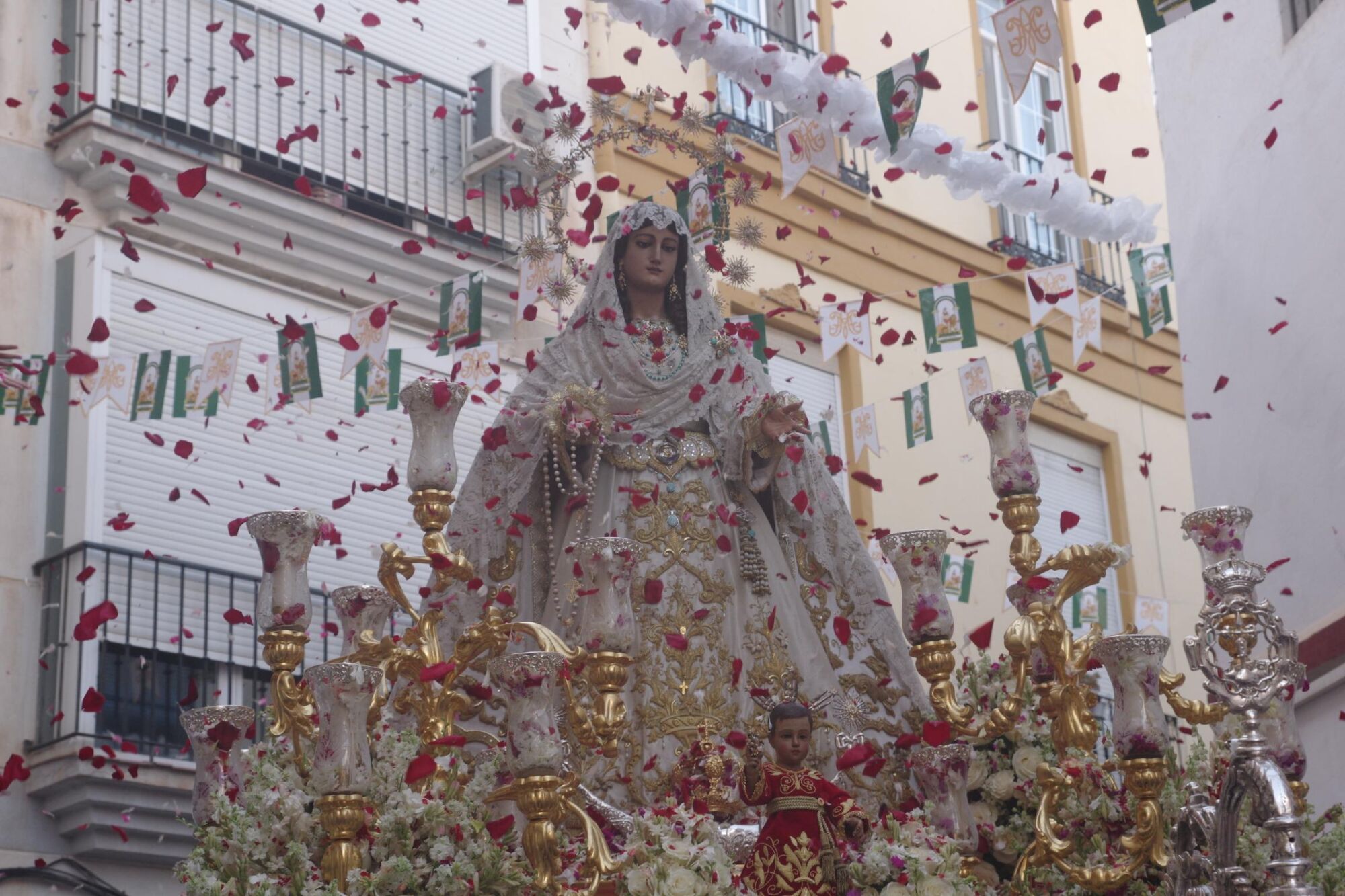 Procesión de Pentecostés de la Virgen del Rocío por la Victoria, 2025