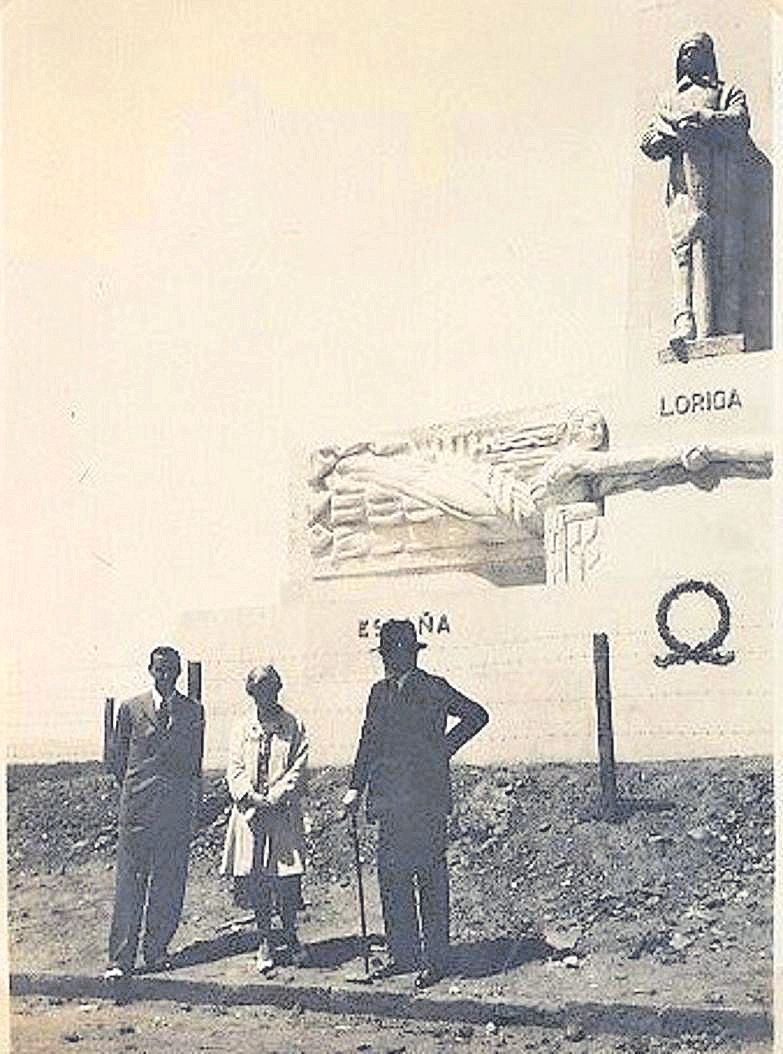 Vidal Abascal, su padre Vidal Bobo  y su tía Nina, año 1934. 
