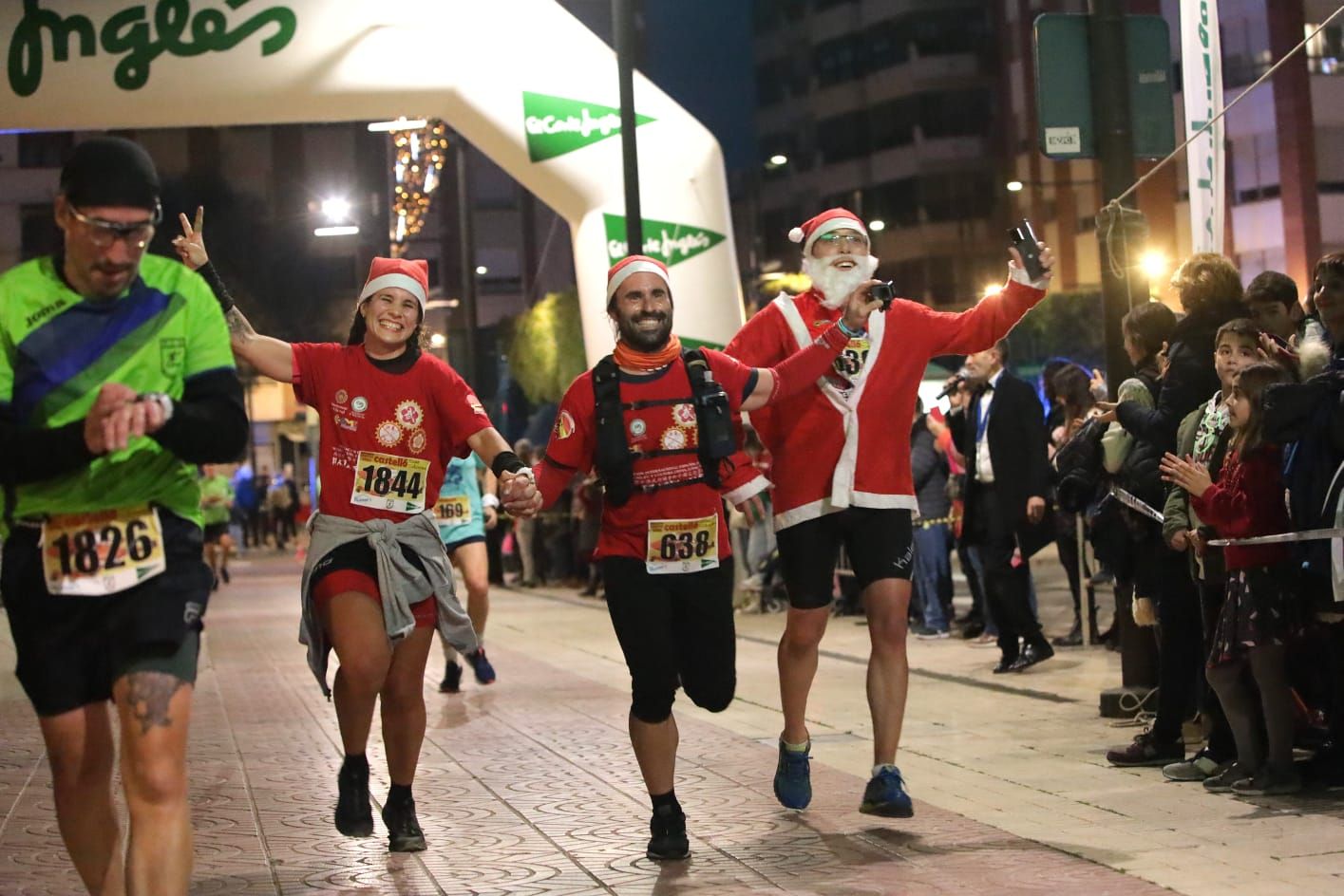 Galería | Castelló despide el año corriendo la San Silvestre: ¡busca tu foto!