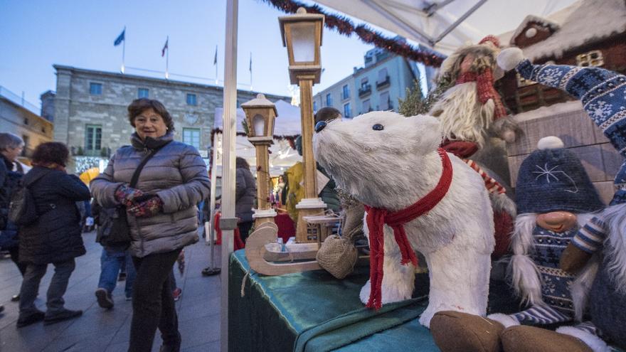 Els productes nadalencs de la fira de Santa Llúcia passen per alt la crisi